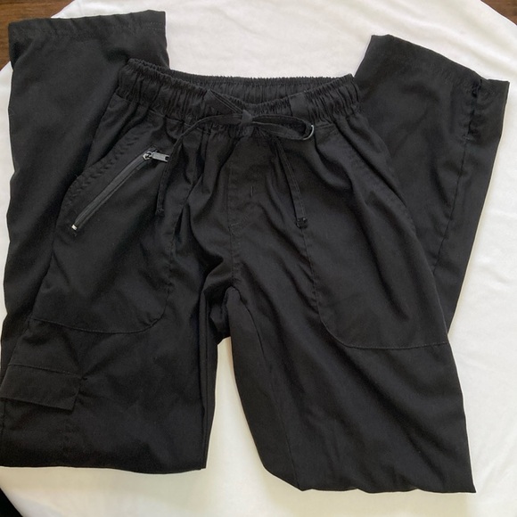 Beverly Hills Soft Rich Black Scrub Bottom. Excellent pre~loved condit… - Picture 2 of 6